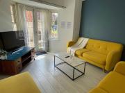 Queen Anne Court-FREE PARKING By Prescott Apartments