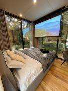Telise TinyOne - Modern Forest Escape with Private Hot Tub