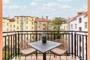 Quiet apartment in the city center near the metro with with balcony and parking