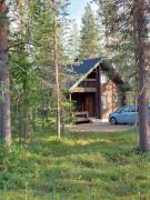 Kotoisa hirsihuvila Ylläksellä