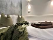 Pine - Prague Apartment