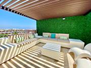 Amazing Penthouse with Private Pool and Rooftop