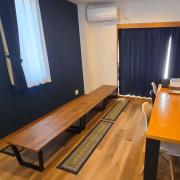 EarthVeloビル一棟貸しでフルリノベ済み各階に風呂トイレありで好立地でコスパ最高をめざしている宿です