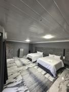 Harrys Luxury Guest House