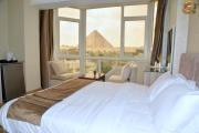 Pyramids Wonders Hotel