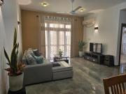 Lakeview Apartment with Modern Interior and Facilities