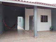 Casa na praia com piscina e churrasqueira