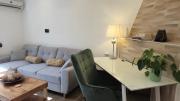 TopHill Gardens House - Shared Pool - Jacuzzi - 24hrs check in - 10m from Airport