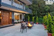 StayVista at Twilight Perch with BBQ, Bonfire, Lawn