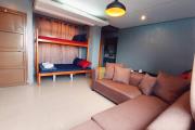 Bombshelter Homestay - Orange Room - Baguio City