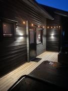 Himos Tomba, Areenan alue