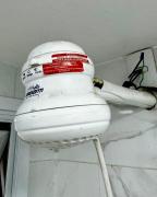 Família 5 - Apartamento no BelenzinhoPiscina