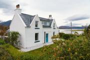 Waterside Cottage by the sea - Broadford