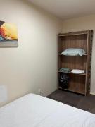 Quarto de casal em casa de vila