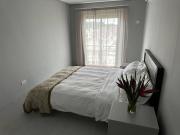 2 mins walk beachfront Seaview apartment