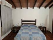 Casa entera con jardín en Luque!