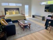 Port Fairy BNB - The Yellow Suite