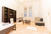 nice 5-room apartment in the heart of the city center near the synagogue