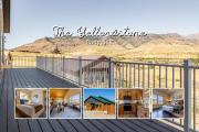 The Yellowstone - Spacious Wapiti Valley Cabin with Stunning Views!