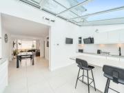 Modern 4 Bed inc Garden Room Parking - Oxford - Pass the Keys