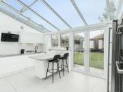 Modern 4 Bed inc Garden Room Parking - Oxford - Pass the Keys