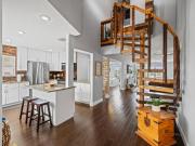 Beautiful Roomy Condo with Sunrise & Sunset Views