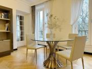 Elégant 4 pièces au coeur du Paris artiste