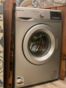 ستوديو هادئ وراقي