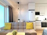 Kotimaailma Apartments - Kaunis 10 kerroksen parvekkeellinen yksiö - Peltokatu