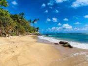 The Neylipz - Fully Air Conditioned 3 bedroom Apartment