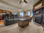 Summit205C Across From Village Sleep 10 VIEWS WiFi Fireplace