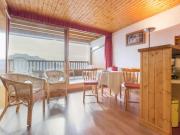 Studio lumineux au centre station avec balcon sud - FR-1-275-167