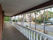 Spacious Queen Room in Large Merrylands Home with Sofa Bed - M2