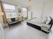 Leyton House - SleepyLodge