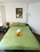 Studio The Champs-Élysées