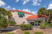 Quality Inn & Suites St Augustine Beach Area