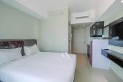 Pool View Studio Apartment @ Springlake Summarecon Bekasi By Travelio