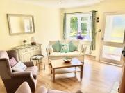 Daisy Cottage by NewFo rest