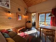 Appartement ski-in ski-out avec balcon à Méribel - FR-1-355-15