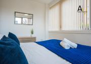 Executive Two-Bedroom Apartment - Parking, 7 Mins from Station, Ideal for Relocation By AV Hughes Properties Executive Two-Bedroom Apartment - Parking, 7 Mins from Station, Ideal for Relocation By AV Hughes Properties