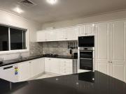 6-BR house in prime location with fantastic views