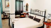 Top Khlong San