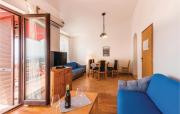 1 Bedroom Beautiful Apartment In Njivice