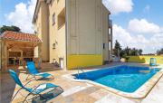 Cozy Apartment In Pula With Wifi Cozy Apartment In Pula With Wifi