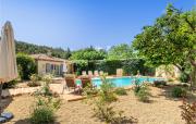 6 Bedroom Pet Friendly Home In Carcès