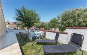 1 Bedroom Cozy Apartment In Pula