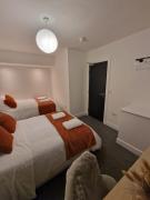 Luxury house in Kensington for 21 guests