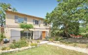 Awesome Home In Saint-Rémy-De-Provence