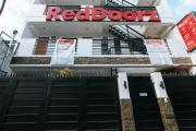 RedDoorz at DBuilders Rooms Bangkal Makati