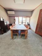 吉祥莊位于高山市内 有一千平方的园林 可远眺日本的阿尔卑斯山脉 四季景色绝佳 可接待9人入住 免费停车